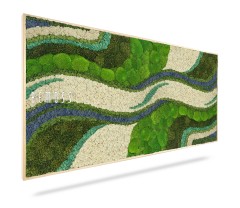 Une œuvre d'art rectangulaire portant le nom de marque « Tableau de mousse BEMOSS® ORTHO FOREST » affiché sur le côté gauche, présentant un design vibrant de motifs ondulés verts, bleus et blancs créés avec de la mousse préservée et des matériaux naturels. L'œuvre a une esthétique moderne et organique, ressemblant à des murs végétaux.